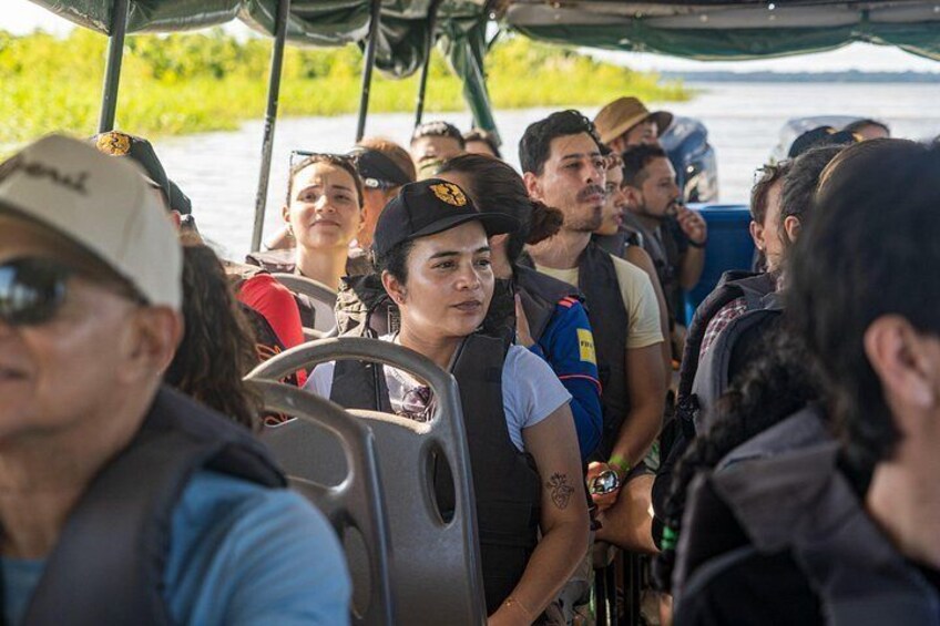 Tour Río Amazonas indigenous communities Mico Island and Puerto Nariño 5