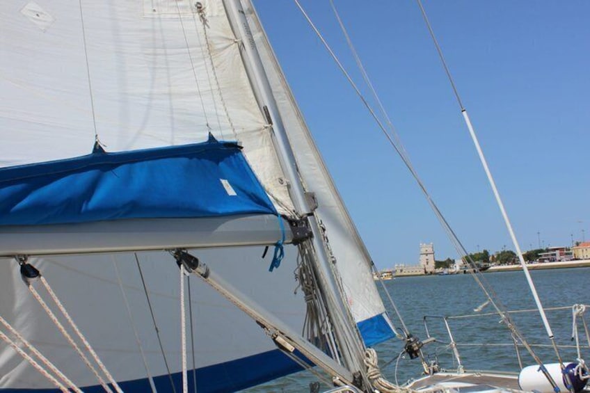 New: Lisbon 4h Private Boat Tour 3