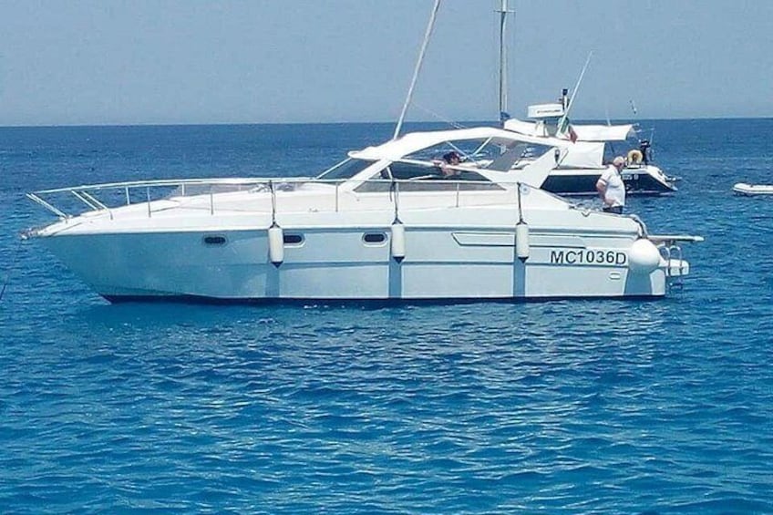 Favignana and Levanzo Boat Tour with Lunch on Board 4