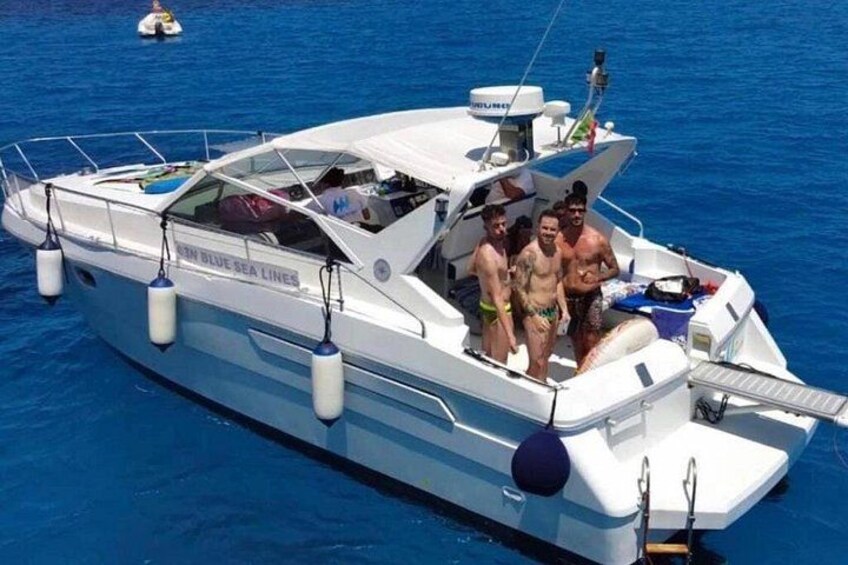 Favignana and Levanzo Boat Tour with Lunch on Board 4