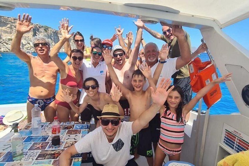 Favignana and Levanzo Boat Tour with Lunch on Board 3
