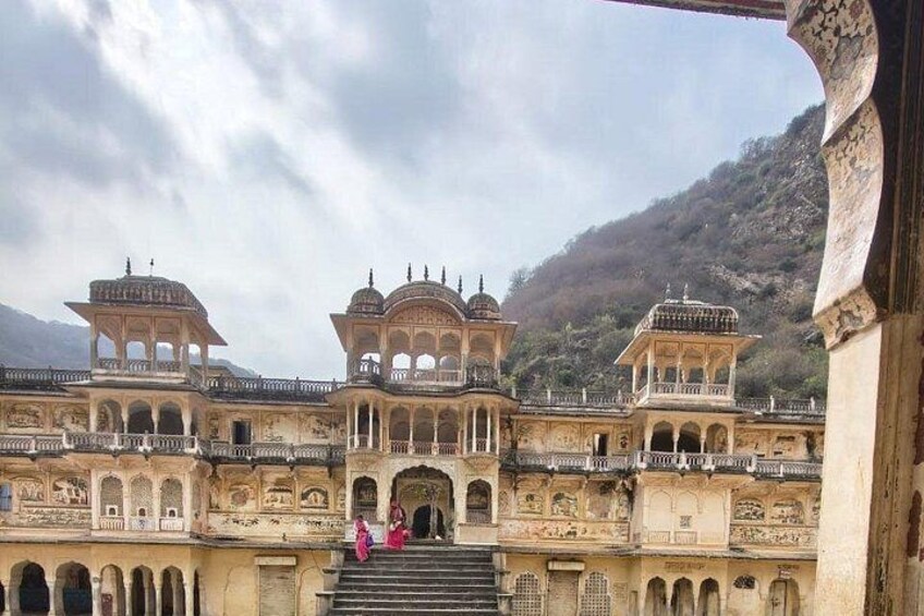 Full Day Jaipur City Tour by Private Car & Guide & Block Printing 4