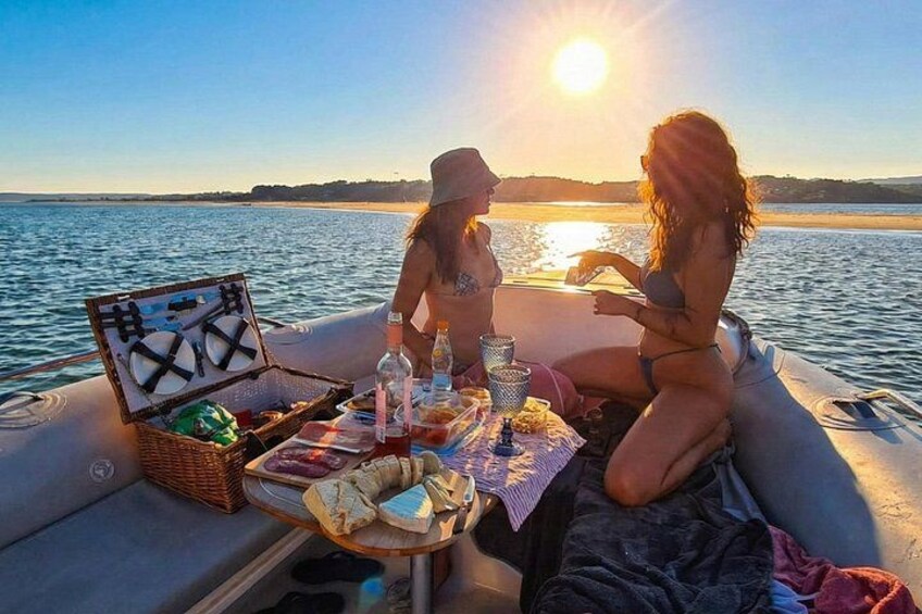 Exclusive Onboard Picnic in Ponta da Piedade (from Lagos) 1