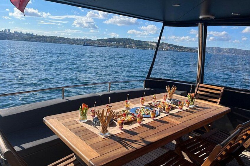 Celebration on board — private luxury yacht charter on the Bosphorus 2