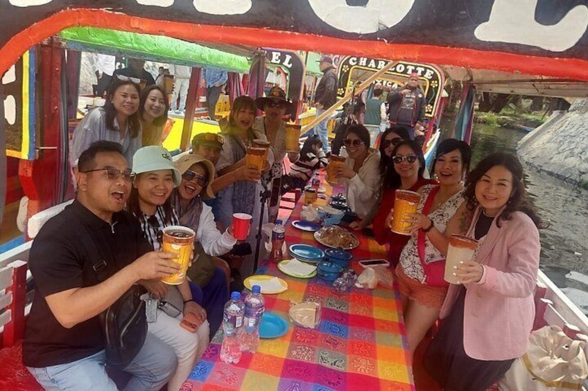 3-in-1 Tour: Frida Kahlo Museum, Coyoacan and Xochimilco Small Group 5