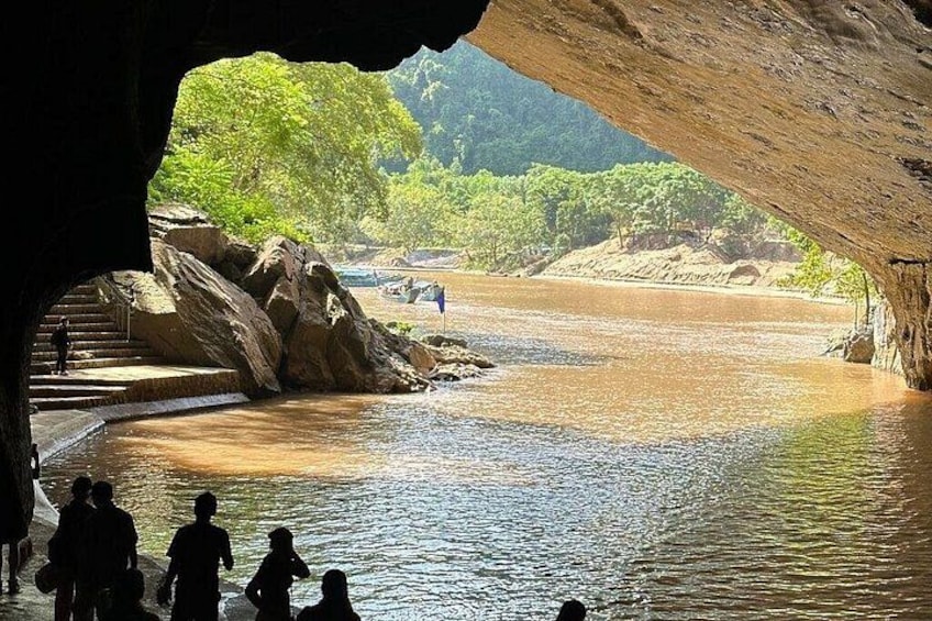 Phong Nha and Paradise Cave Full Day Boat and Trekking Adventure 2