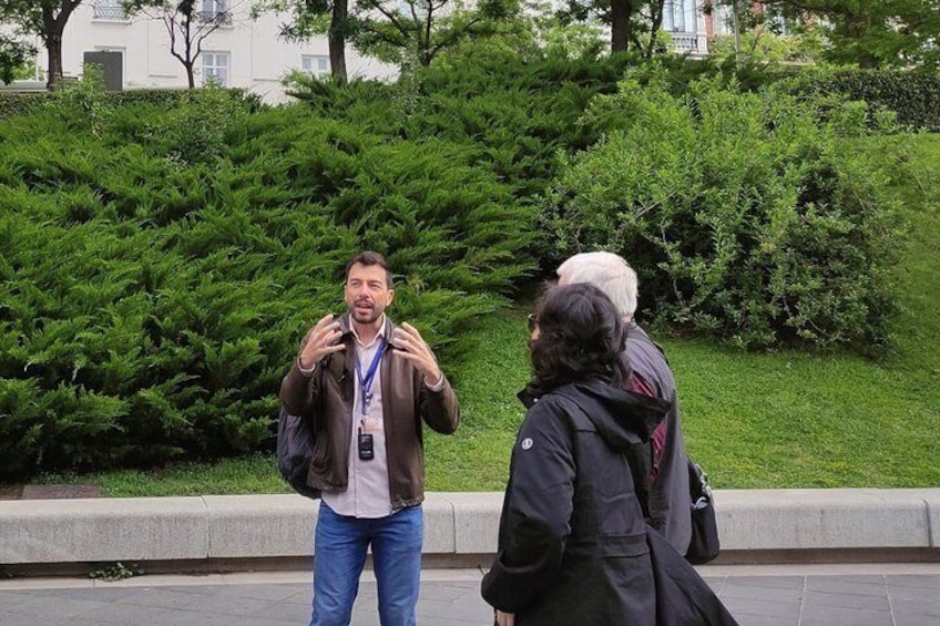 Prado Museum Exclusive Tour with Skip-the-line (Max 6 people) 3