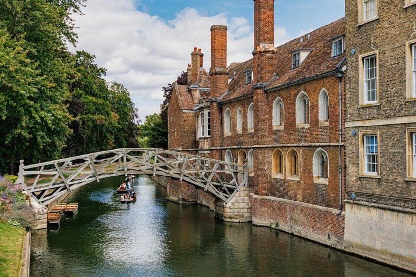 Explore Cambridge with Private Vehicle 3
