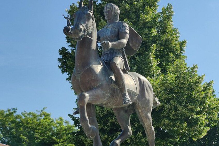 The statue of Alexander the Great in Pella 3