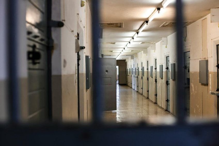 San Francisco Prison Cruise: Narrated San Quentin Passage 1