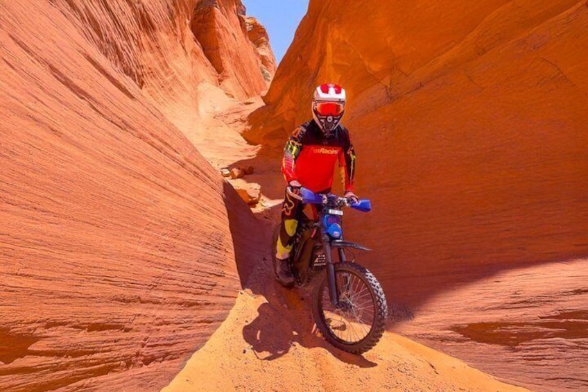 Dune Shredder – Electric Dirt Bike Tour Near Zion 2