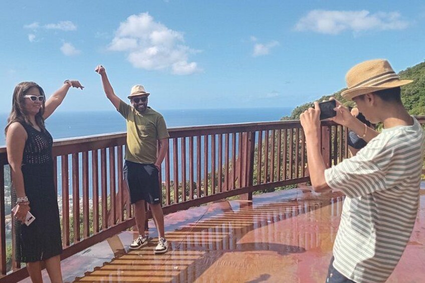 Photo stop at Piton View 3