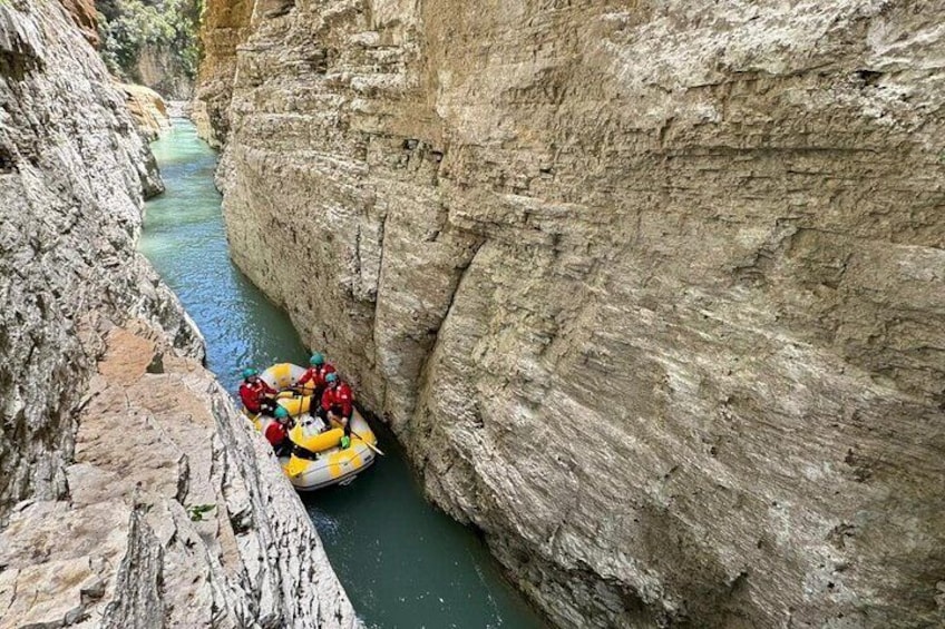 Discover The Magic Of Osumi Canyon By Tubing and Rafting 2