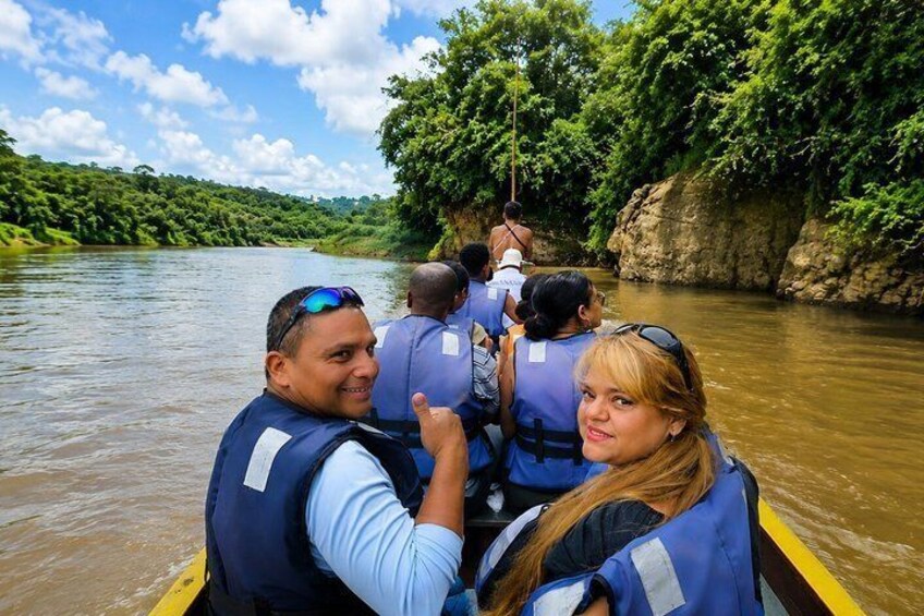 Emberá and Waterfall Tour on the Chagres River with Canoeing 5