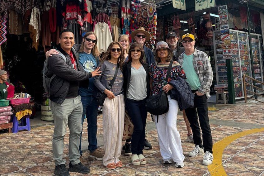 Tour Walking through Miraflores and Love Park 3