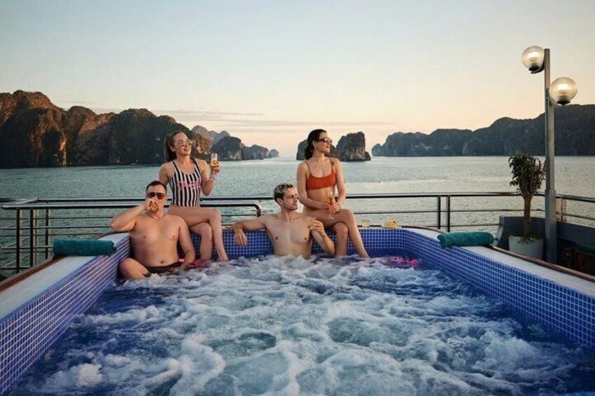 Ha Long Bay Day 5 star Cruise Tour from Hanoi Old Quarter 3