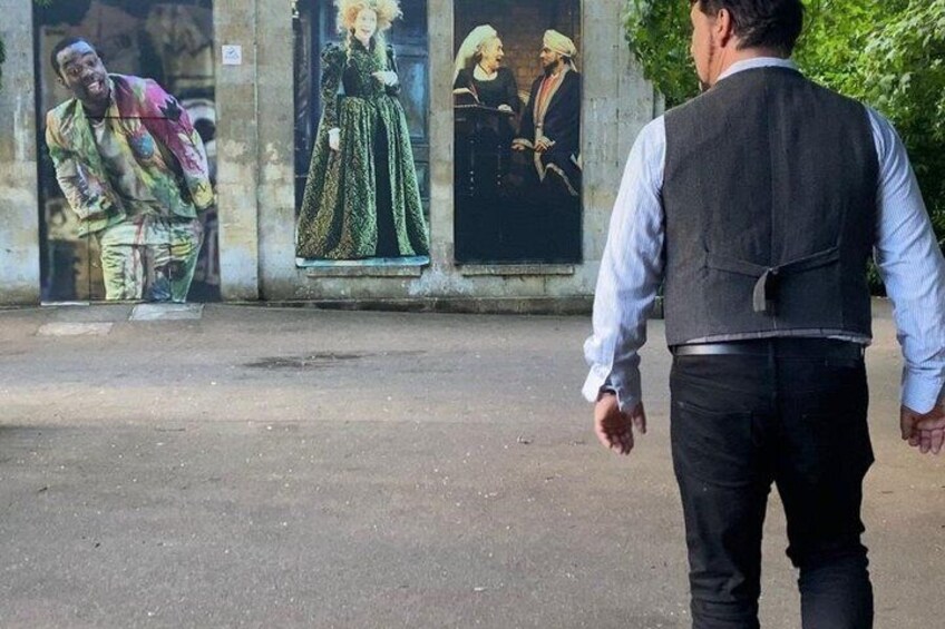 The Twisted Tales: Stratford-Upon-Avon's Dynamic Walking Tour 3