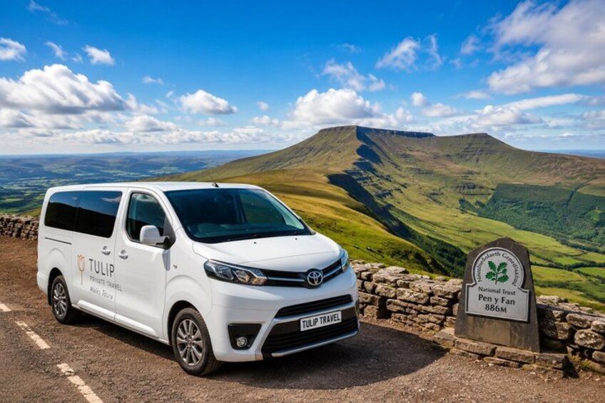 3-Day South Wales Tour: Caerphilly Castle, Wye & Elan Valleys 1