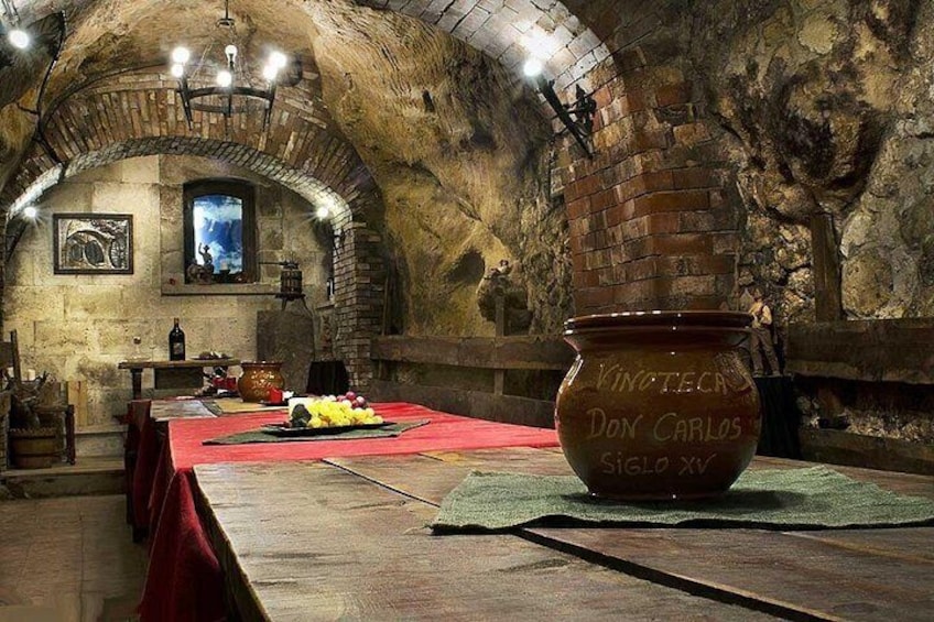 Ribera del Duero Underground Cellar & Wine Tasting Experience 4