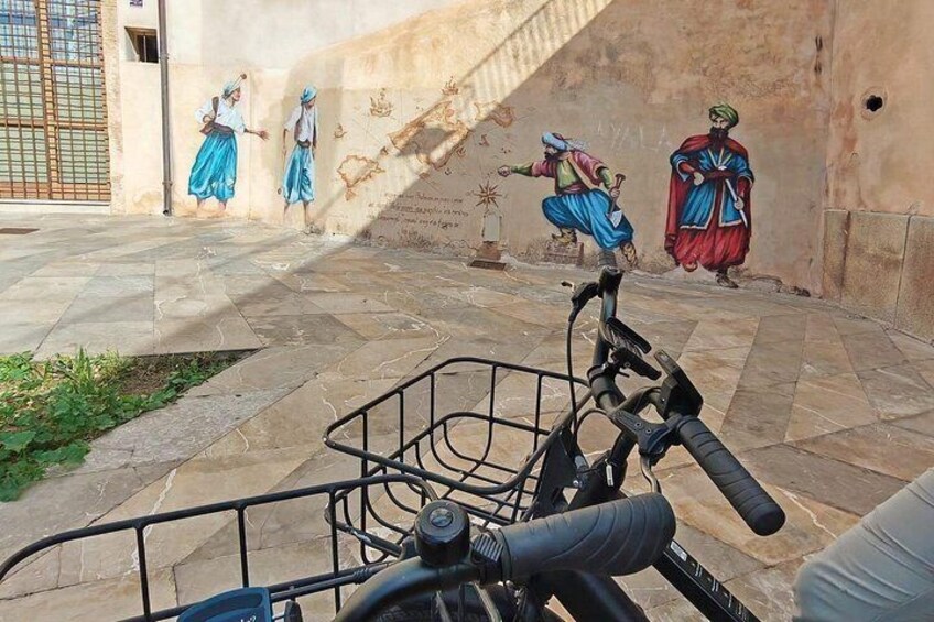 Palma Forest and Old Town E-bike tour and Bellver Castle Hike 3