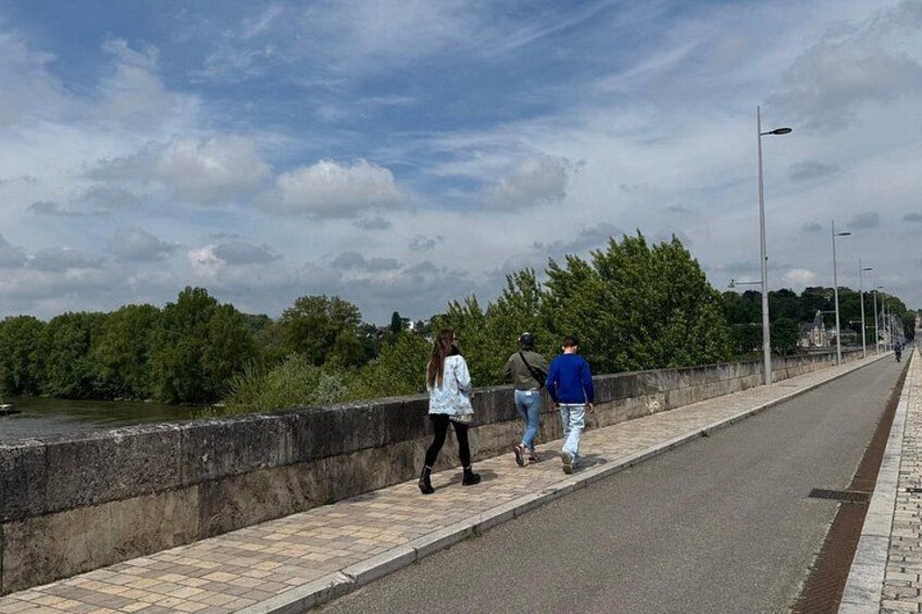 Medieval Streets to Gourmet Eats: Audio Tour of the City of Tours 3