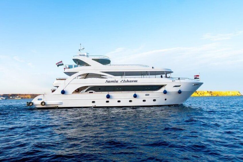 Sharm El Sheikh VIP Ras Mohammed Snorkeling Yacht Trip with Lunch 3