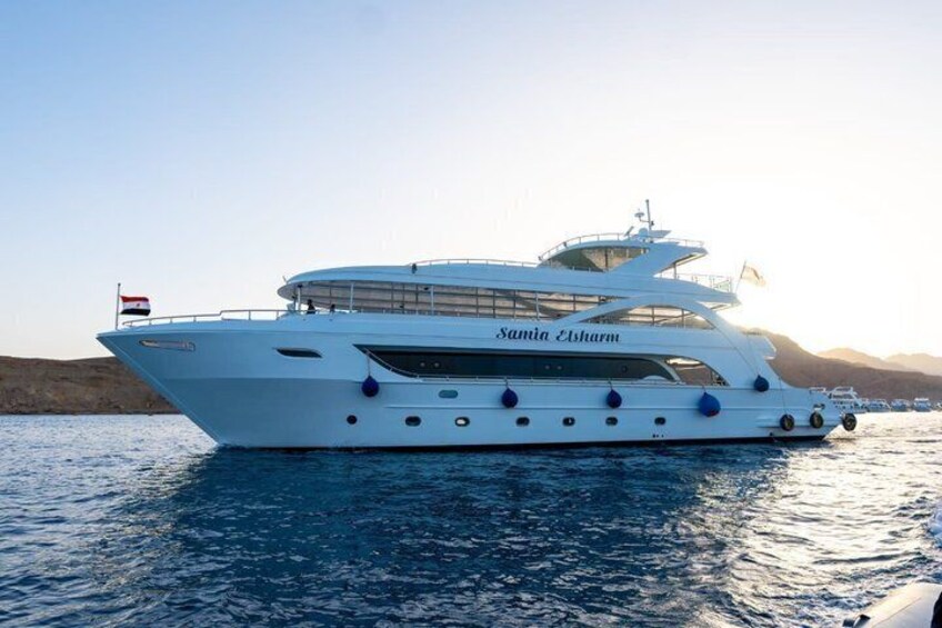Sharm El Sheikh VIP Ras Mohammed Snorkeling Yacht Trip with Lunch 2