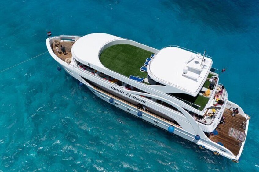 Sharm El Sheikh VIP Ras Mohammed Snorkeling Yacht Trip with Lunch 4