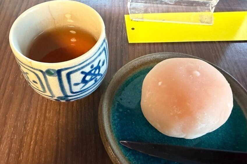 Quiet Highlights Walking Tour in Kanazawa 5