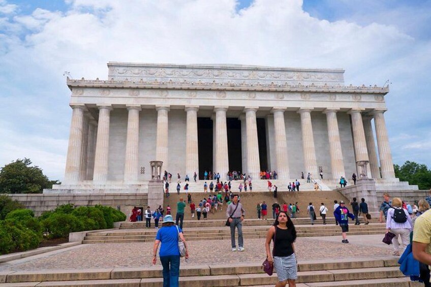 Washington DC: Small-Group Vintage Cart Monuments &Memorials Tour 2