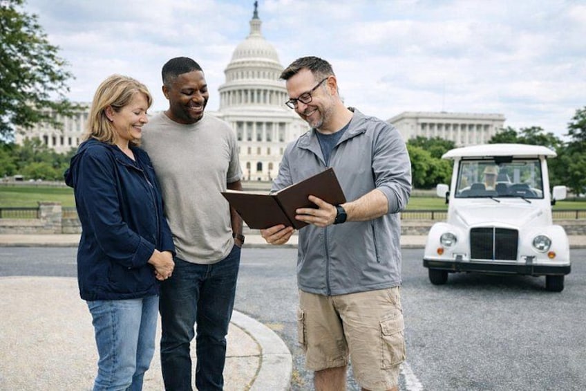 Washington DC: Small-Group Vintage Cart Monuments &Memorials Tour 4