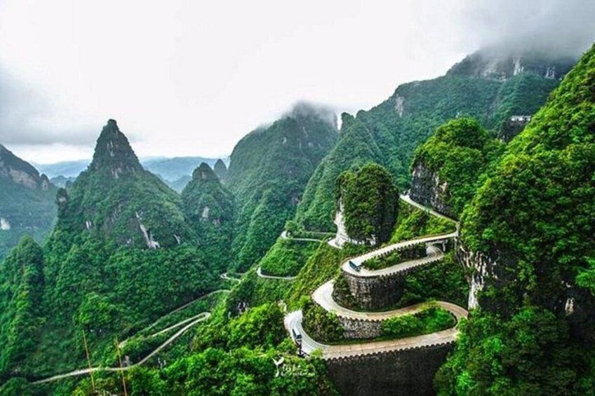Tianmen Mountain Glass Walking Way Day tour 2