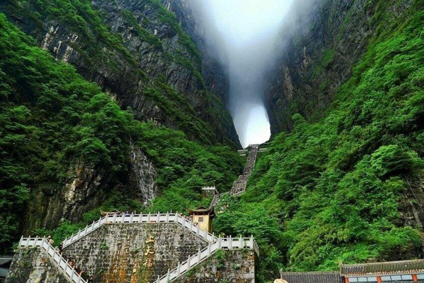 Tianmen Mountain Glass Walking Way Day tour 3