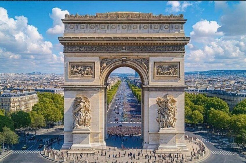 Arc de Triomphe Entrance Ticket with Terrace Access 4