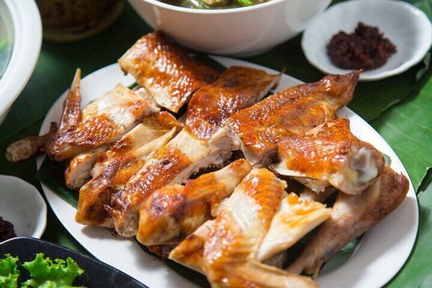 Vientiane Classic Food Tour with Pickup 5