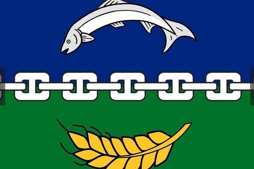 Eine Flagge mit einem Fisch, Ketten und einem Weizenbündel. 2