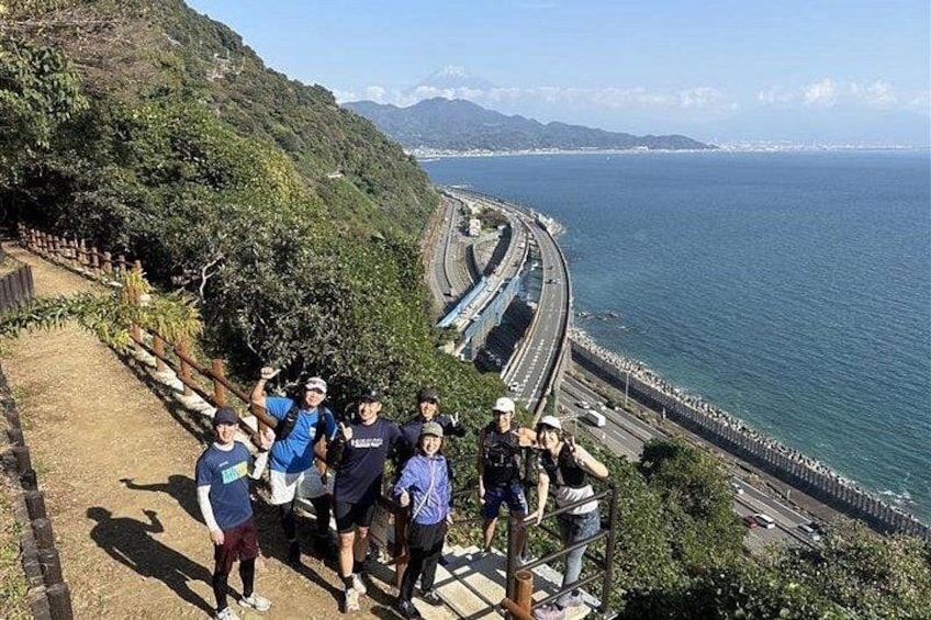 Run the Old Tokaido Trail Mt. Fuji views and historic townscape 1