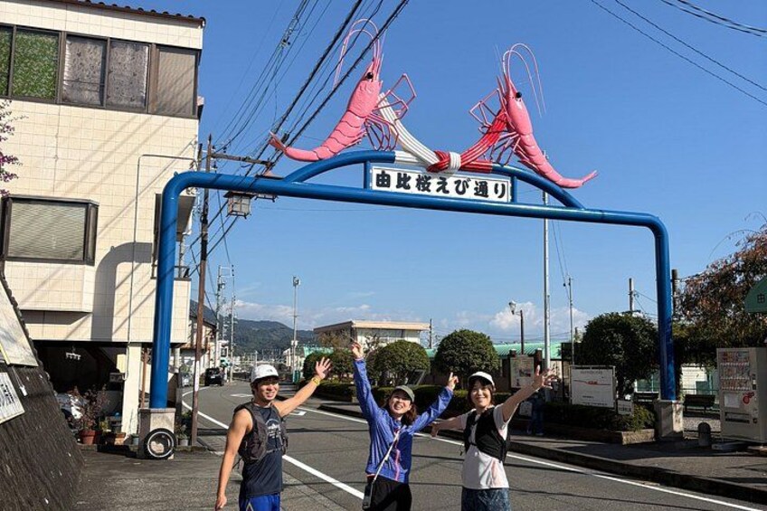 Run the Old Tokaido Trail Mt. Fuji views and historic townscape 4