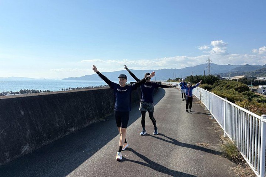 Run the Old Tokaido Trail Mt. Fuji views and historic townscape 3
