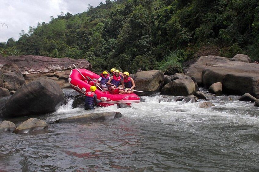 Sri Lanka White Water Rafting Day tour From Kandy by Aaliya Tours 5