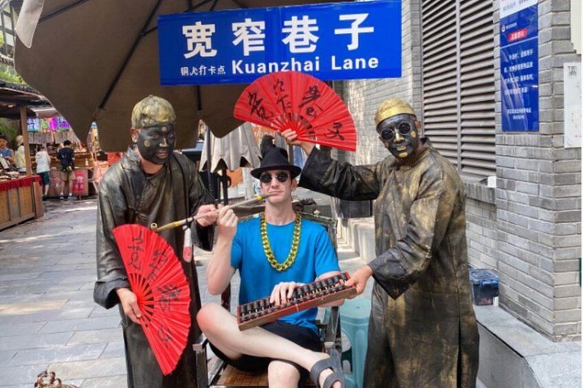 Chengdu Layover Tour: Panda Base & Old Town by Metro with Guide 4