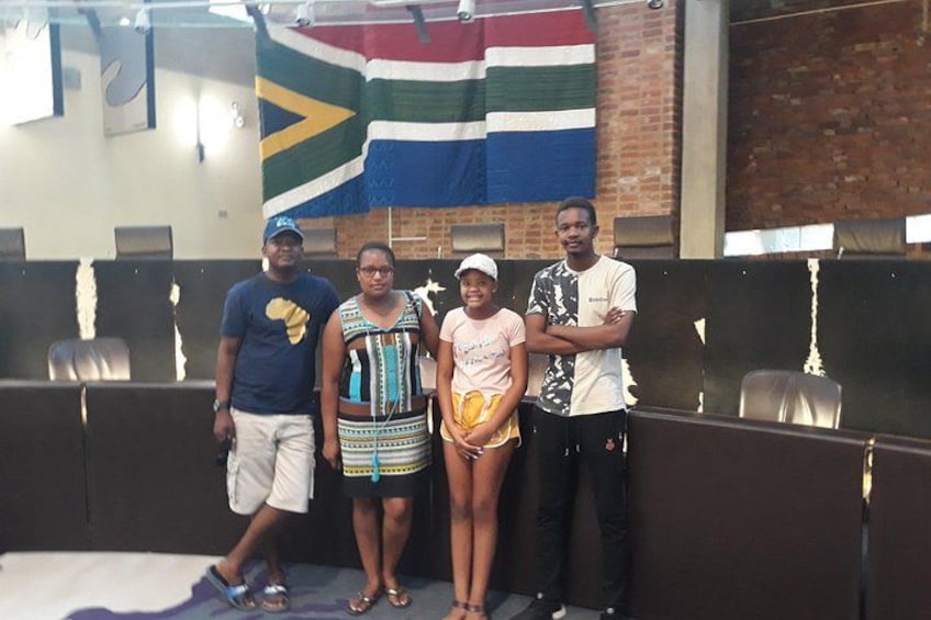 Soweto, Constitutional hill and Apartheid Museum tour 4
