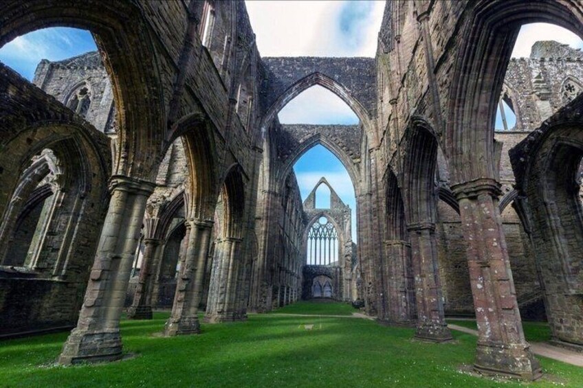 The ultimate 3 day small group Tour of South Wales 3