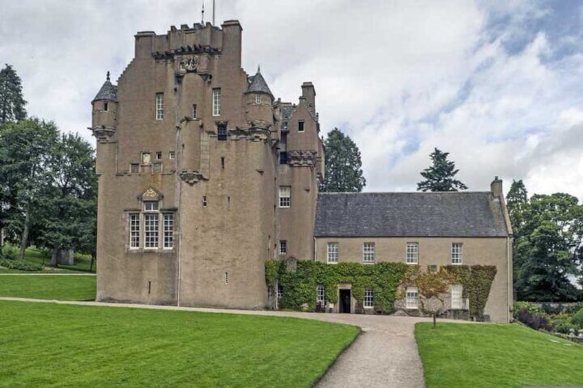 Deeside Castle Half Day GeoTour 1