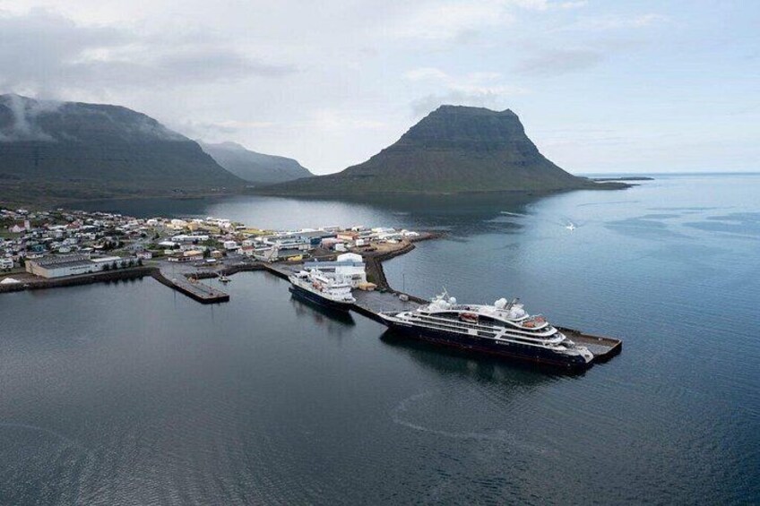 Grundarfjordur Port: Small Group Snaefellsnes Peninsula Tour 2