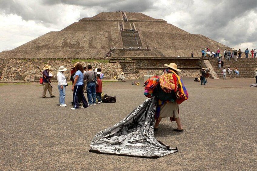 From Mexico City Balloon Ride Over Pyramids with a Private Guide 5