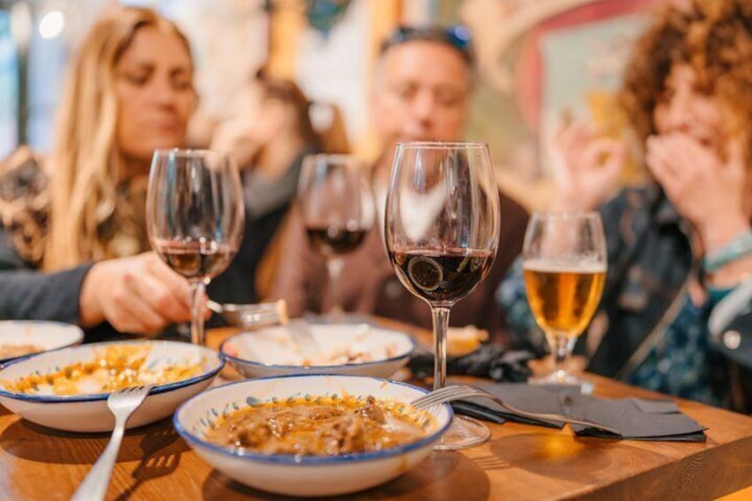 Granada Food Tour Tapas Drinks and Delights with Local 1