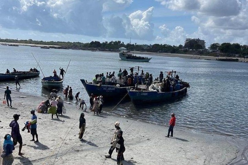 Private Dar es salaam City Tour: History,Culture & Local Life 1