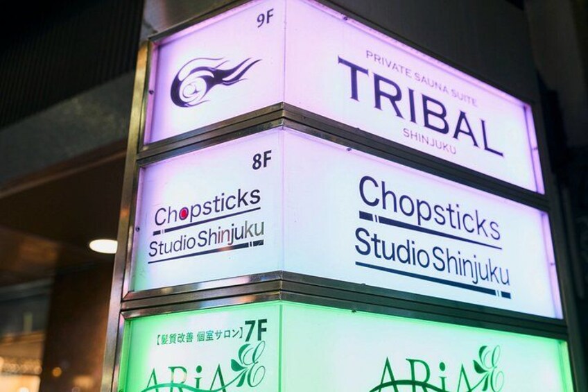 Tokyo: Create Your Own Handmade Origami Jewelry in Shinjuku 2