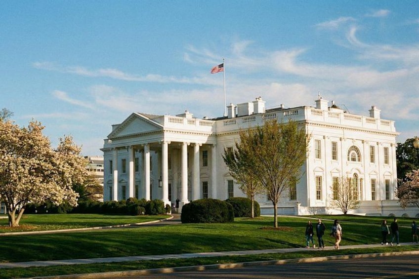 Discover Washington: A Self-Guided Tour 2